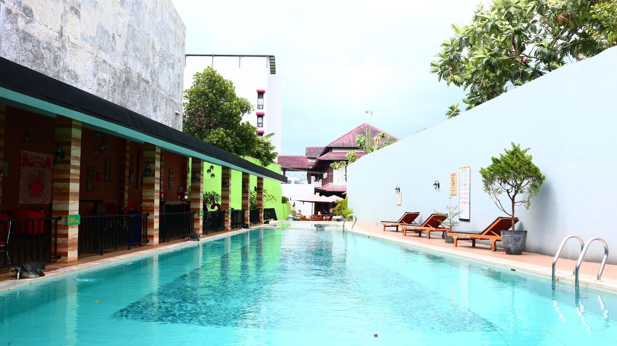 Meotel Purwokerto Exterior photo