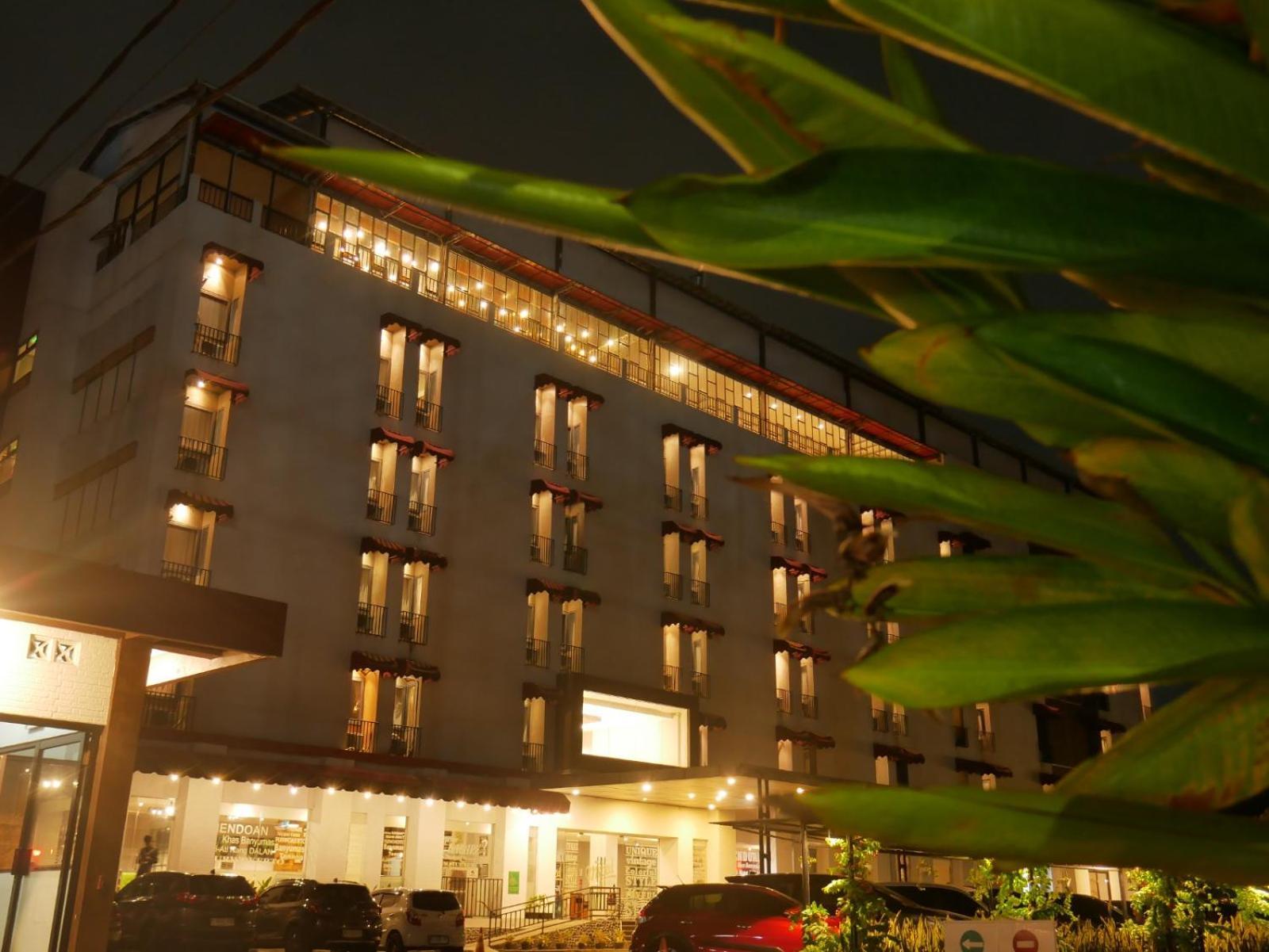 Meotel Purwokerto Exterior photo