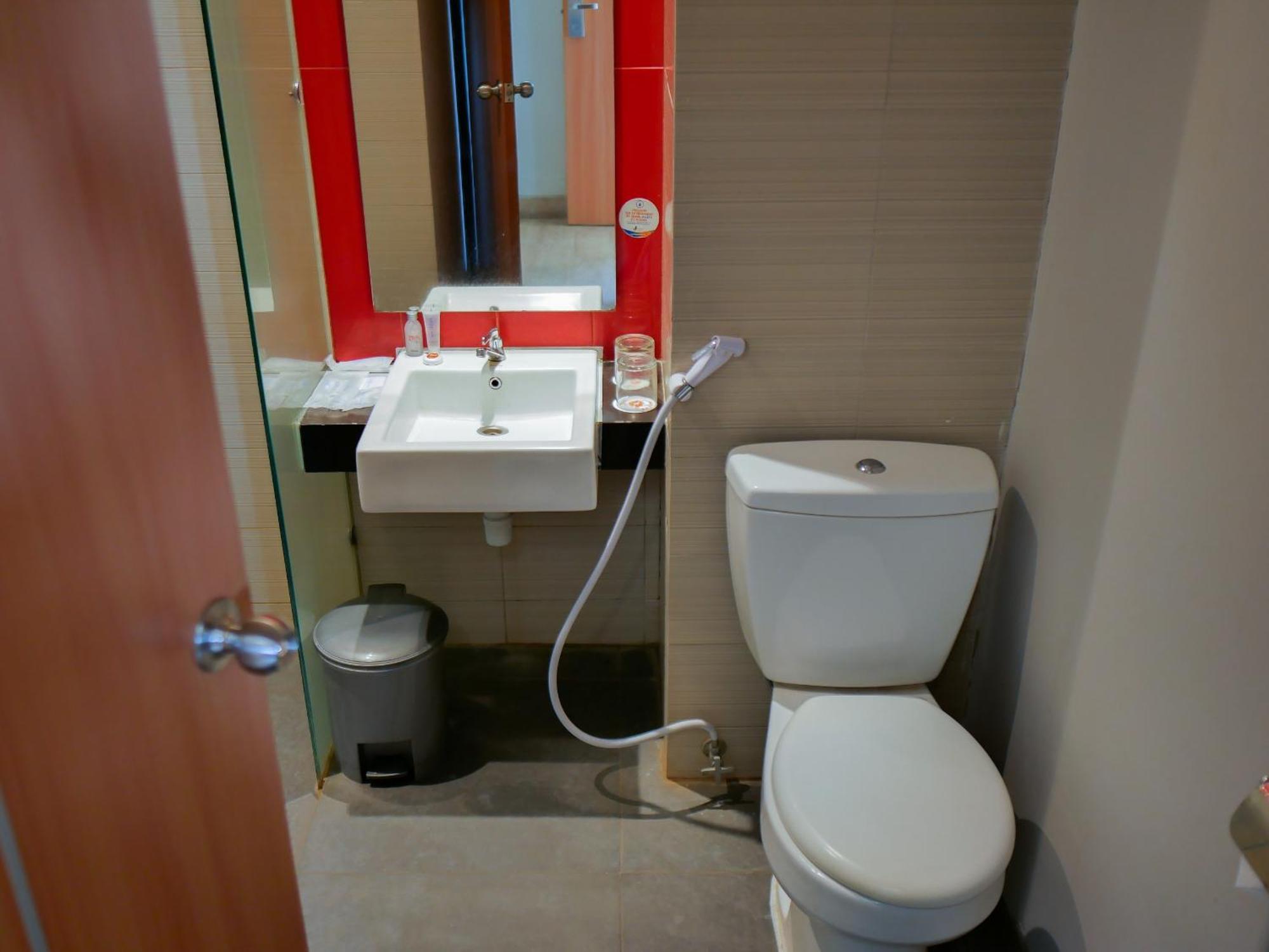 Meotel Purwokerto Exterior photo